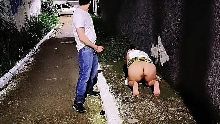 Tartışma Yaşadığı Üvey Erkek Kardeşiyle Sevişerek İnledi